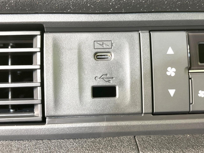2026 Honda N-BOX CUSTOM 6BA-JF5 (UW-6a17b219a3029)[5]