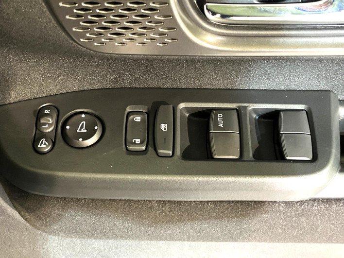 2026 Honda N-BOX CUSTOM 6BA-JF5 (UW-6a17b21b0f292)[8]