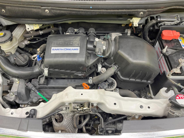 2018 Honda N-WGN Custom DBA-JH1 (UW-6a17b21fa877f)[4]