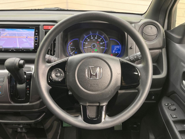 2018 Honda N-WGN Custom DBA-JH1 (UW-6a17b21fa877f)[12]
