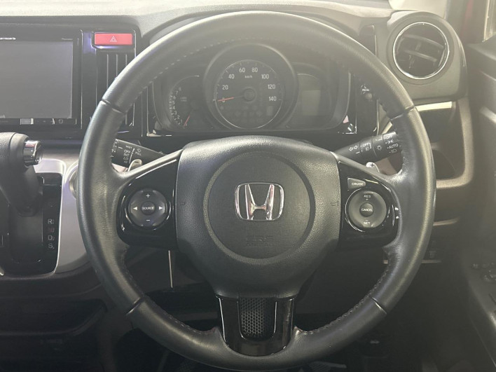 2015 Honda N-WGN Custom DBA-JH1 (UW-6a17b22073710)[21]