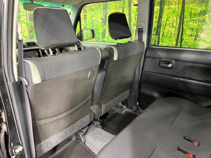 2013 Daihatsu Move Conte DBA-L585S (UW-6a17b230aecb1)[18]