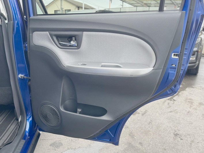 2017 Daihatsu Cast DBA-LA250S (UW-6a17b23756c96)[16]