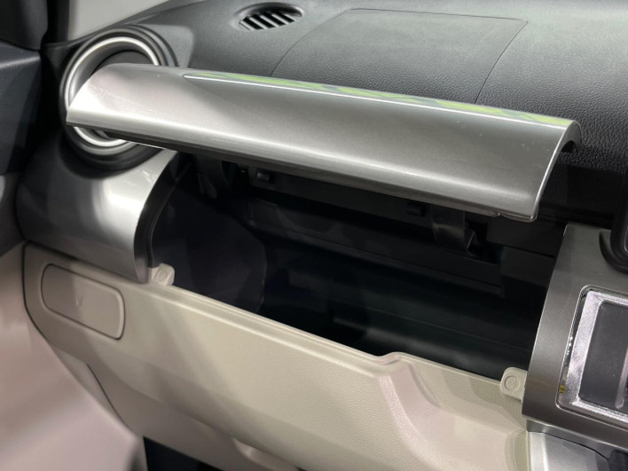 2019 Daihatsu Cast DBA-LA250S (UW-6a17b238b88ec)[19]