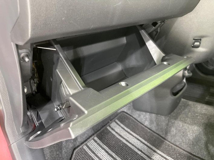 2016 Daihatsu Cast DBA-LA260S (UW-6a17b239db2a8)[26]