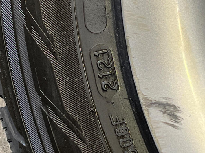 2019 Daihatsu Mira Tocot DBA-LA550S (UW-6a17b23fd64cd)[28]