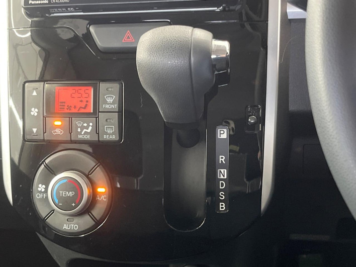 2016 Daihatsu Tanto DBA-LA600S (UW-6a17b242a961f)[19]