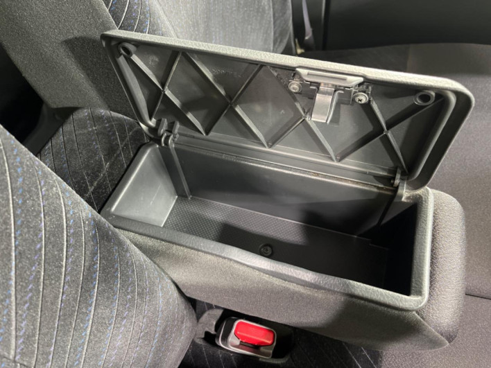 2016 Daihatsu Tanto DBA-LA610S (UW-6a17b246ec4d7)[22]