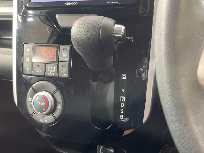 2016 Daihatsu Tanto DBA-LA610S (UW-6a17b246ec4d7)[13]