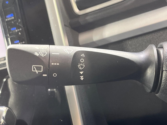 2016 Daihatsu Tanto DBA-LA610S (UW-6a17b246ec4d7)[16]