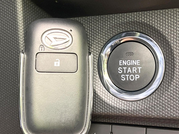 2020 Daihatsu Taft 6BA-LA900S (UW-6a17b255a7a79)[27]