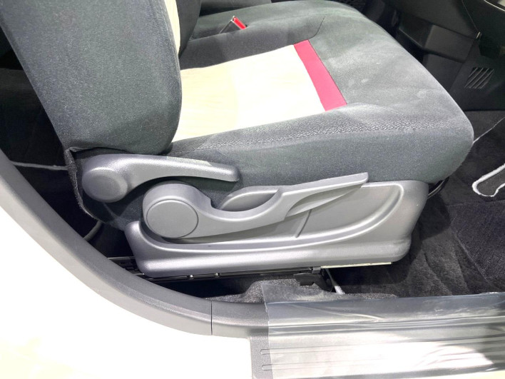 2018 Toyota Passo DBA-M700A (UW-6a17b25b9e23b)[13]