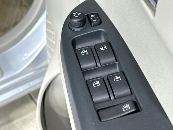 2020 Toyota Passo 5BA-M700A (UW-6a17b25be274a)[29]