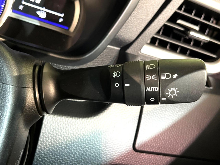 2017 Toyota Roomy DBA-M900A (UW-6a17b25d6d5f4)[25]