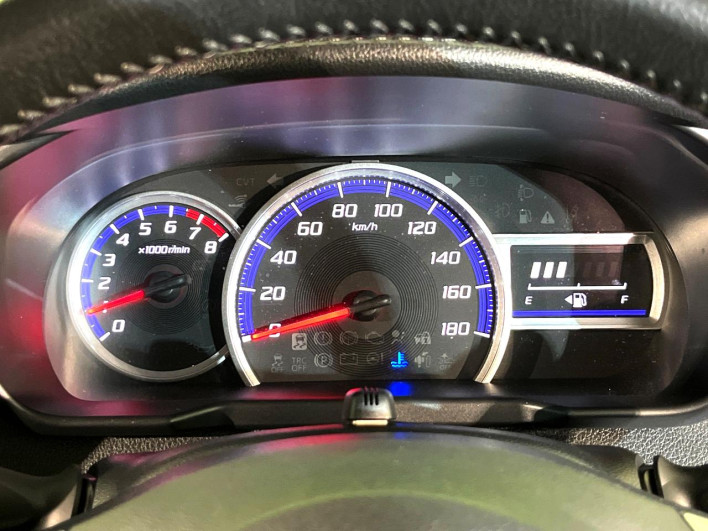 2017 Toyota Roomy DBA-M900A (UW-6a17b25d6d5f4)[27]
