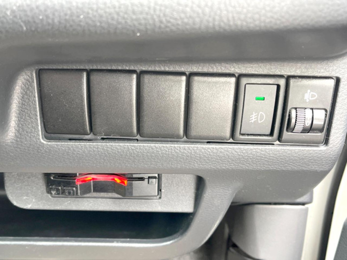 2012 Nissan Moco DBA-MG33S (UW-6a17b276658c8)[27]