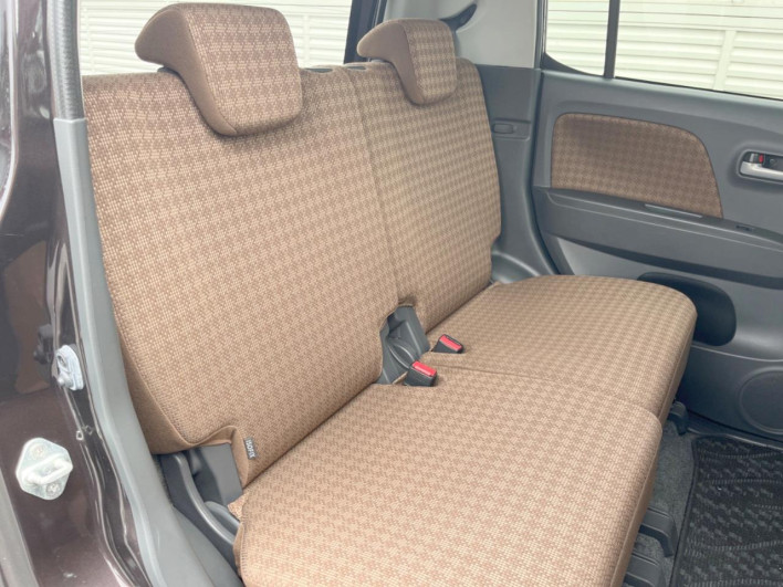 2013 Nissan Moco DBA-MG33S (UW-6a17b27786741)[15]