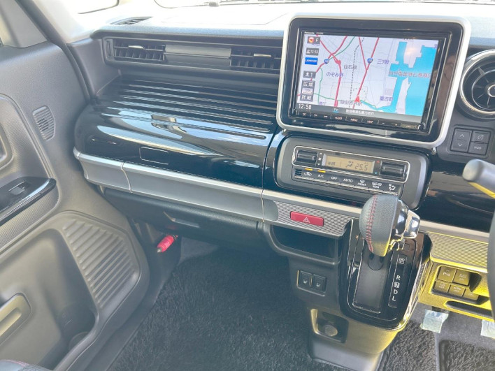2018 Suzuki Spacia Custom DAA-MK53S (UW-6a17b28906eba)[13]