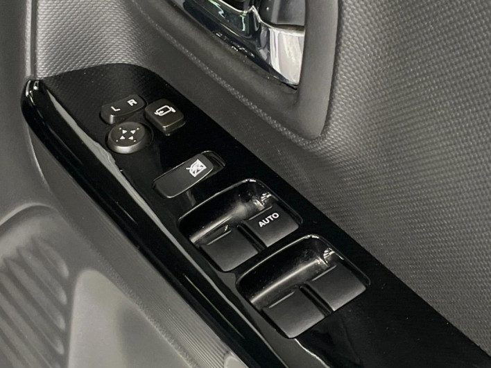 2021 Suzuki Spacia Custom 4AA-MK53S (UW-6a17b28dad290)[26]