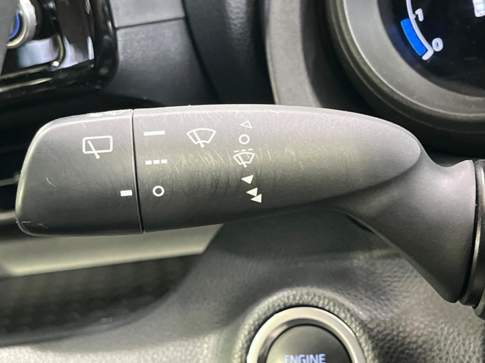 2021 Toyota Yaris 5BA-MXPA10 (UW-6a17b2af1327b)[20]