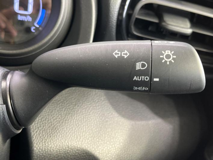 2021 Toyota Yaris 5BA-MXPA10 (UW-6a17b2af1327b)[21]