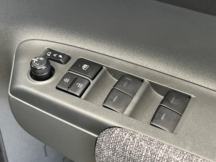 2023 Toyota Sienta 5BA-MXPC10G (UW-6a17b2b121284)[15]
