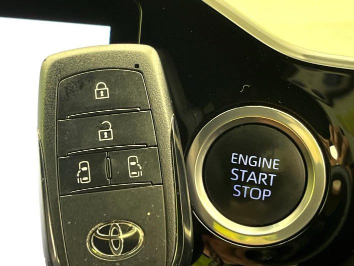 2023 Toyota Noah 6BA-MZRA90W (UW-6a17b2d1324b1)[11]