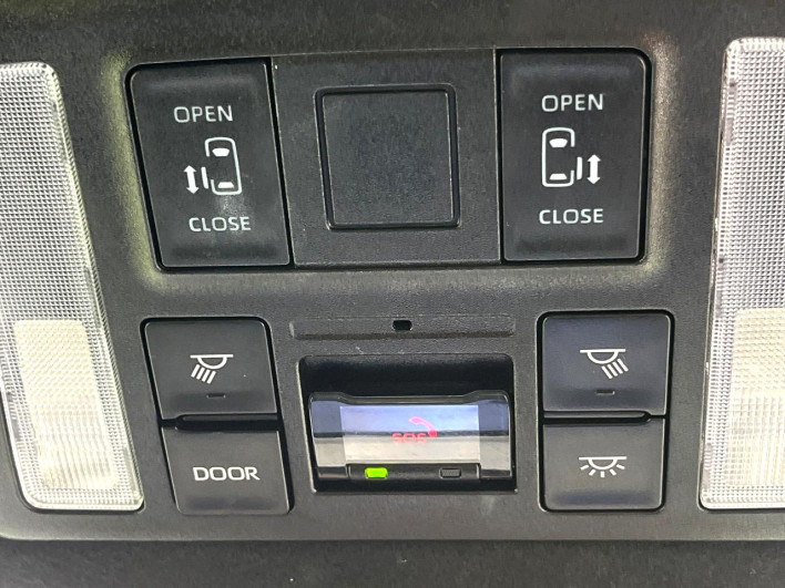 2023 Toyota Noah 6BA-MZRA90W (UW-6a17b2d1324b1)[19]