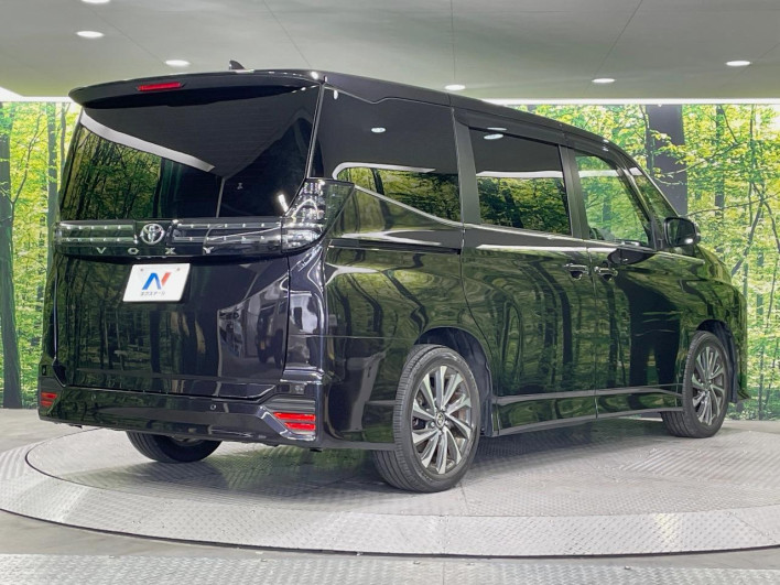 2023 Toyota Voxy 6BA-MZRA90W (UW-6a17b2d2069c4)[16]