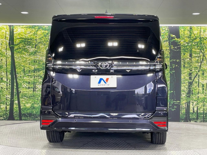 2023 Toyota Voxy 6BA-MZRA90W (UW-6a17b2d2069c4)[17]