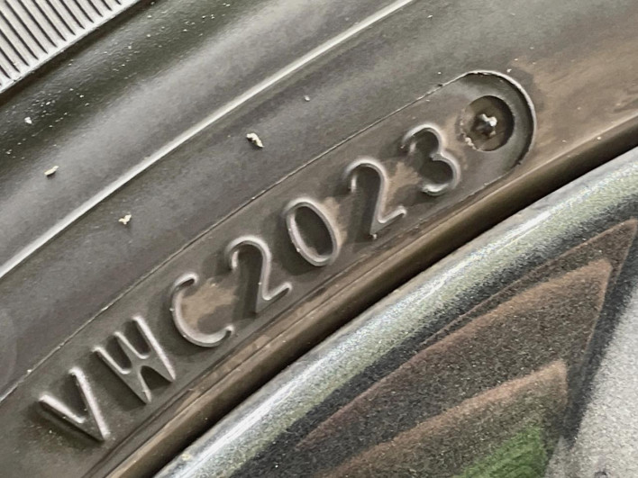 2023 Toyota Voxy 6BA-MZRA90W (UW-6a17b2d2069c4)[8]