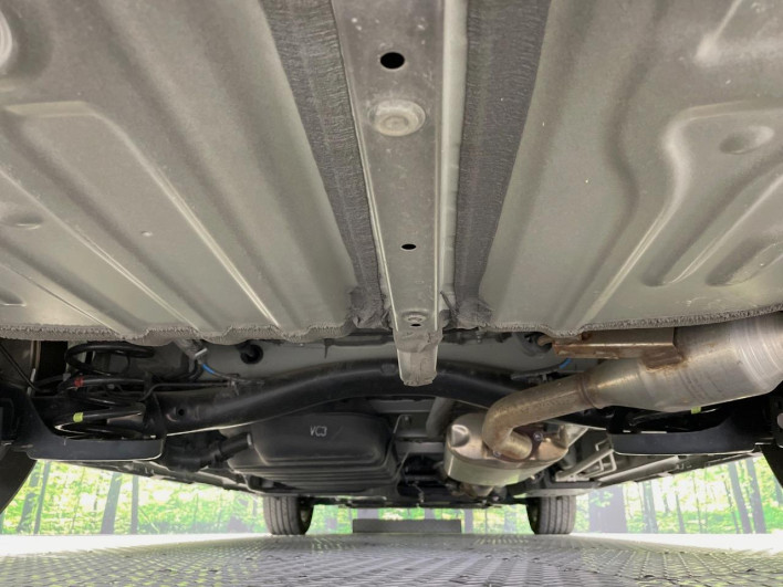 2023 Toyota Voxy 6BA-MZRA90W (UW-6a17b2d2069c4)[22]