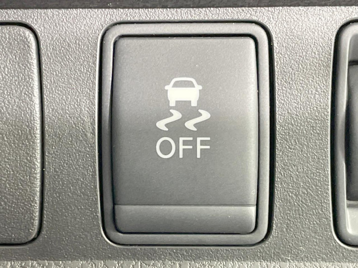 2013 Nissan Note DBA-NE12 (UW-6a17b2d6d6216)[29]