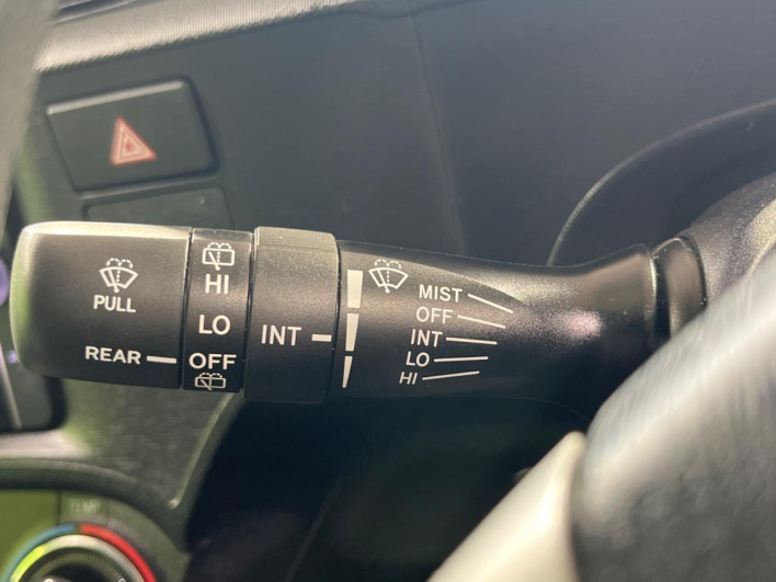 2012 Toyota Aqua DAA-NHP10 (UW-6a17b2d74c042)[7]