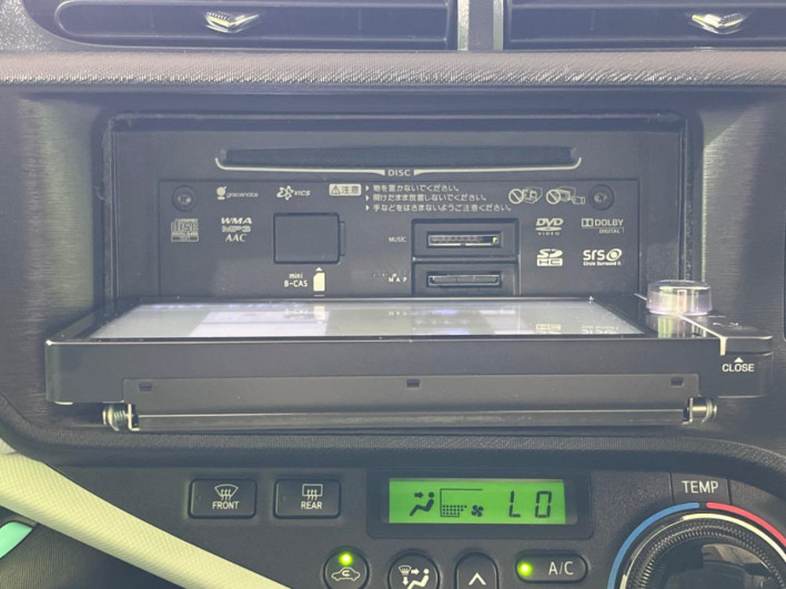 2012 Toyota Aqua DAA-NHP10 (UW-6a17b2d74c042)[15]