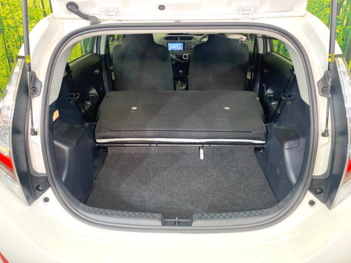 2021 Toyota Aqua 6AA-NHP10 (UW-6a17b2da5c6e7)[11]
