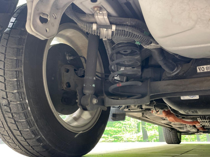 2012 Toyota Aqua DAA-NHP10 (UW-6a17b2da824f0)[21]