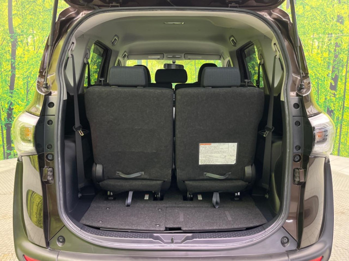 2016 Toyota Sienta DAA-NHP170G (UW-6a17b2e094e25)[18]