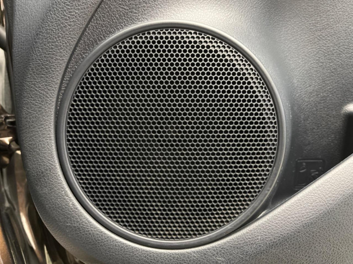 2016 Toyota Sienta DAA-NHP170G (UW-6a17b2e094e25)[23]