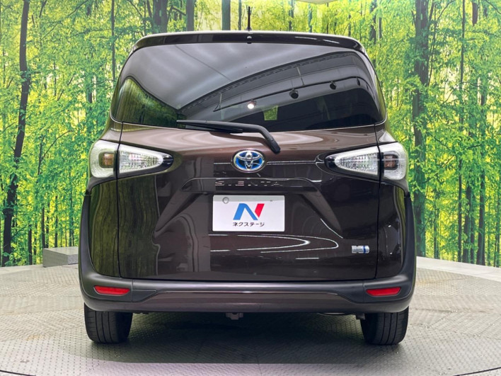 2016 Toyota Sienta DAA-NHP170G (UW-6a17b2e094e25)[25]