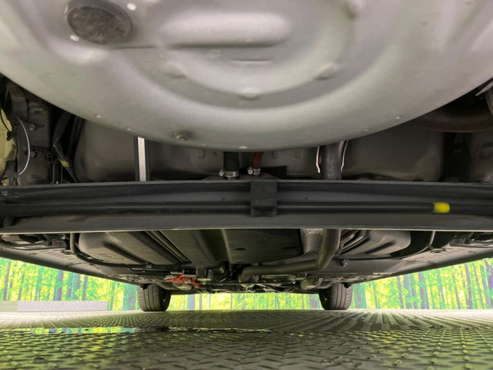 2016 Toyota Sienta DAA-NHP170G (UW-6a17b2e094e25)[11]