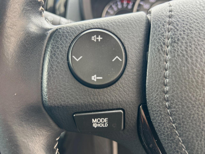 2019 Toyota Corolla Fielder DBA-NRE161G (UW-6a17b2e410b49)[24]