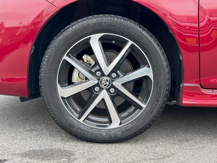 2019 Toyota Corolla Fielder DBA-NRE161G (UW-6a17b2e410b49)[15]