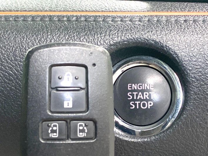 2015 Toyota Sienta DBA-NSP170G (UW-6a17b2e4cd524)[18]