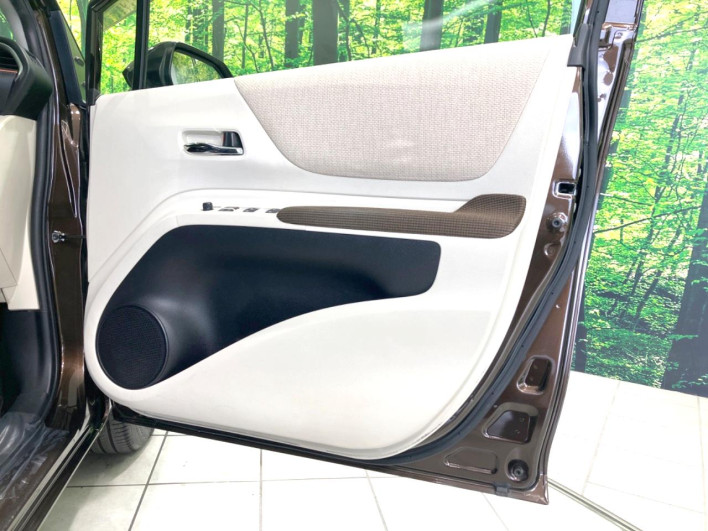 2015 Toyota Sienta DBA-NSP170G (UW-6a17b2e4cd524)[11]