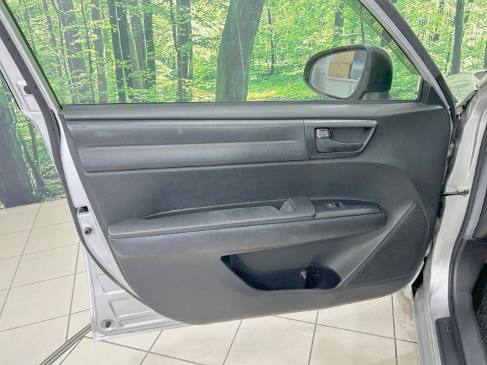 2015 Toyota Corolla Axio DBA-NZE161 (UW-6a17b2ed17249)[20]