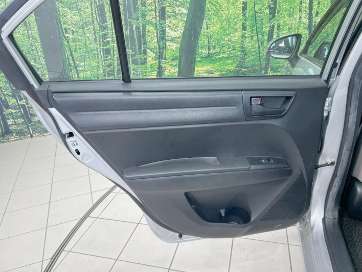 2015 Toyota Corolla Axio DBA-NZE161 (UW-6a17b2ed17249)[19]