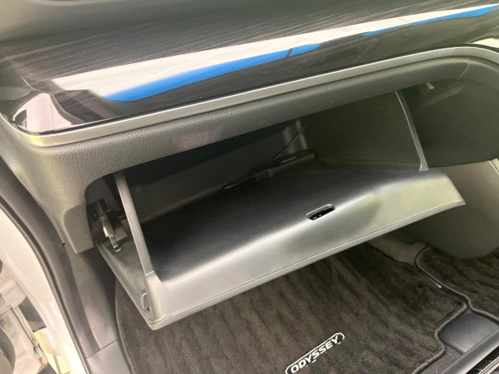 2019 Honda Odyssey Hybrid 6AA-RC4 (UW-6a17b2f21c374)[29]