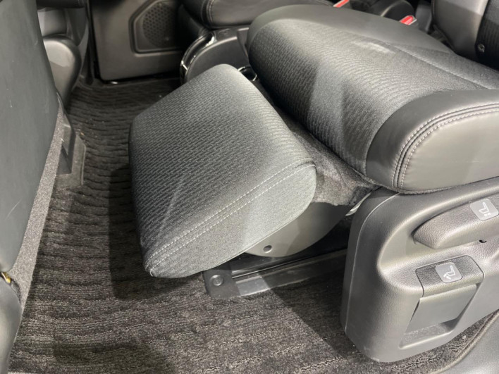 2021 Honda Odyssey Hybrid 6AA-RC4 (UW-6a17b2f23e137)[25]
