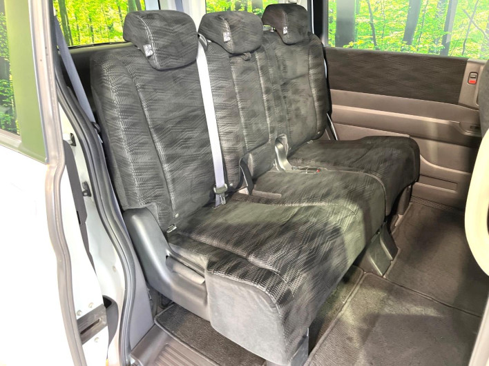 2012 Honda Step Wagon DBA-RK1 (UW-6a17b2f2bf0a1)[24]